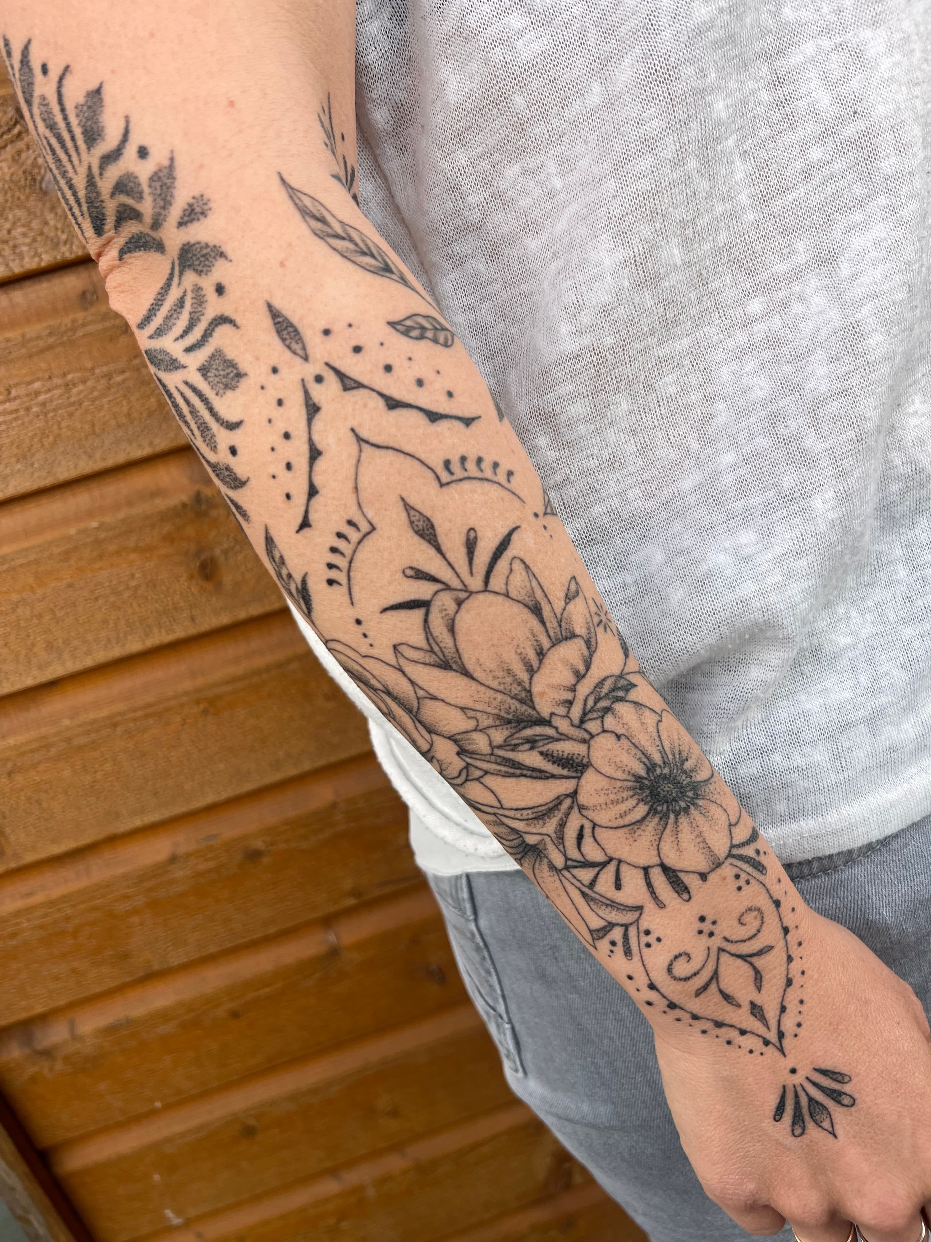 Tatouage par Noon Tattoo Therapy, tatoueur à Saint-Denis