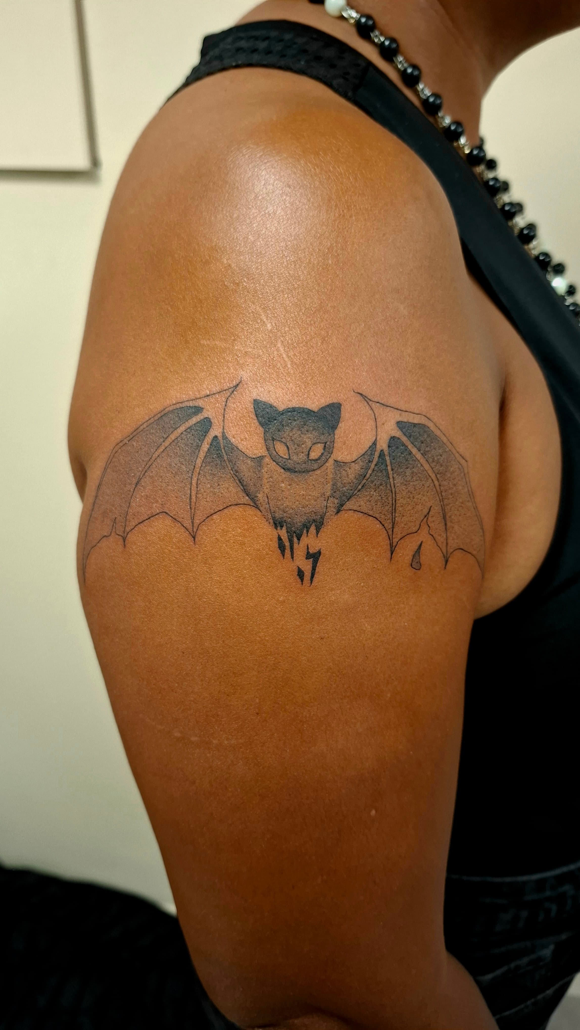 Tatouage par Mykyyma, tatoueur à Saint-Denis