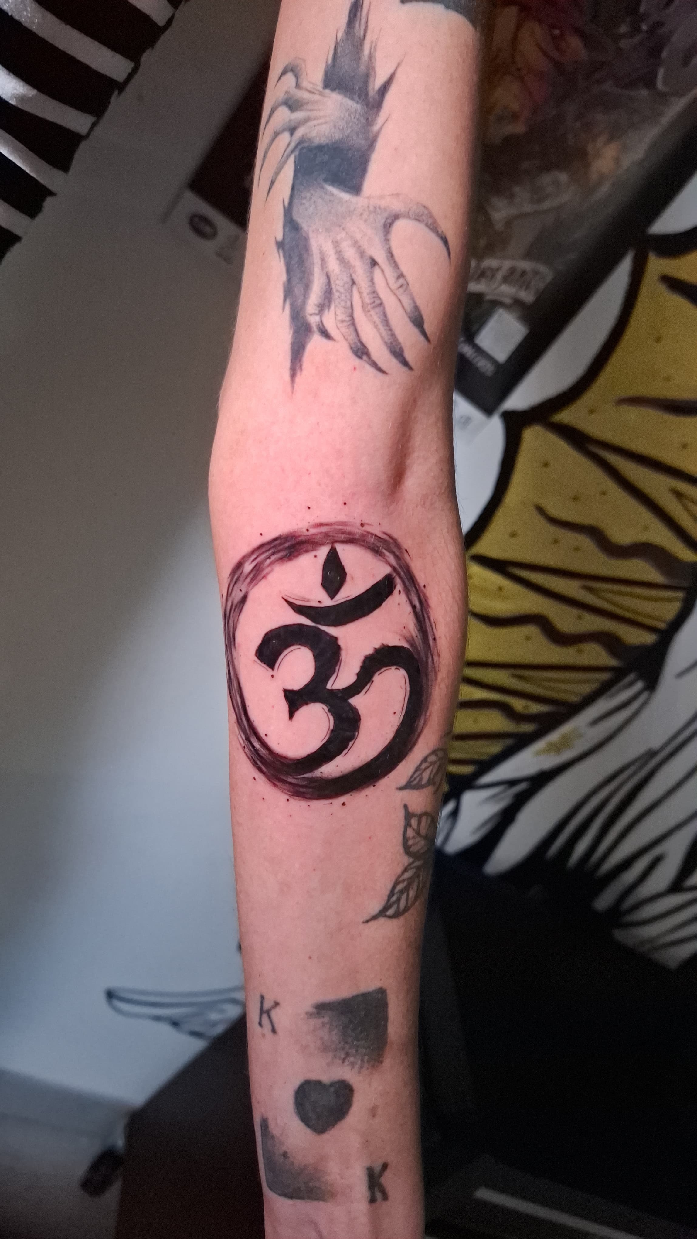Tatouage par Mykyyma, tatoueur à Saint-Denis