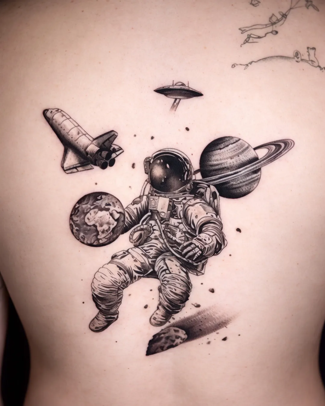 Tatouage par Nanika, tatoueur à Saint-Denis
